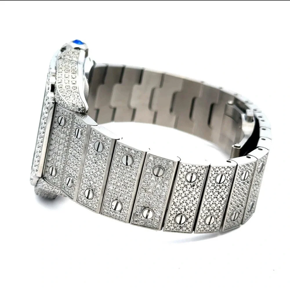 Elegant Silver Smartwatch Case